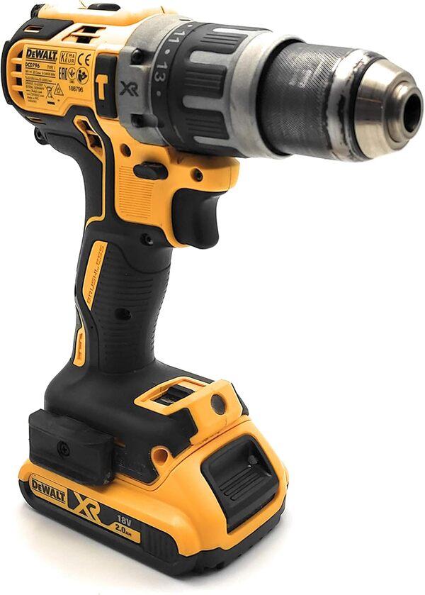 DEWALT - Perceuse Visseuse à Percussion Brushless XR 18V Li-Ion 2Ah - DCD796D2-QW - Perceuse sans Fil avec Coffret TSTAK, Éclairage LED, 2 Batteries / Chargeur - 2 Vitesses (0-550/2000 tr/min) - 420W