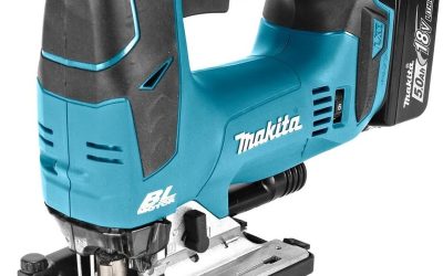 Test de la scie sauteuse Makita 18 V DJV182RTJ