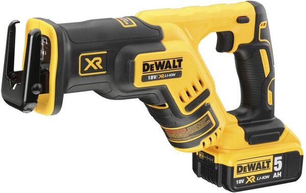 DeWalt Scie Sabre Compact Brushless XR 18V 5 Ah - DCS367P2-QW - Scie Électrique sans Fil avec Coffret TSTAK, 2 Batteries et Chargeur - Vitesse 2900tr/min - Coupe Bois 300mm/Acier 100mm Noir/Jaune [Classe énergétique A+]