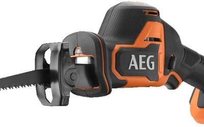 Test de la scie sabre AEG PRO18V SubCompact 18V : puissance et confort