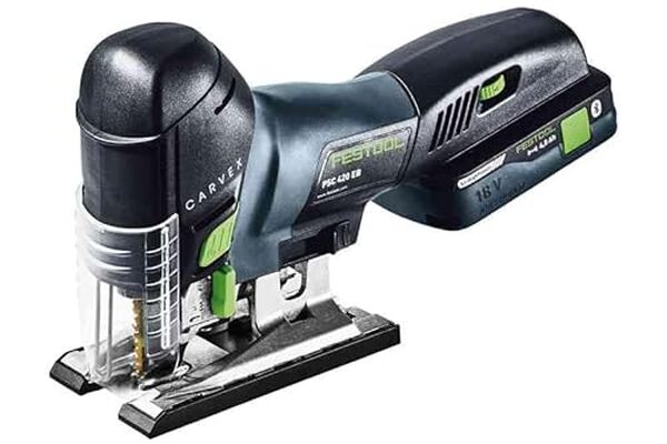 Découvrez notre avis sur la scie sauteuse Festool CARVEX PSC 420 sans fil : performance, ergonomie et caractéristiques techniques analysées pour vous aider dans votre choix