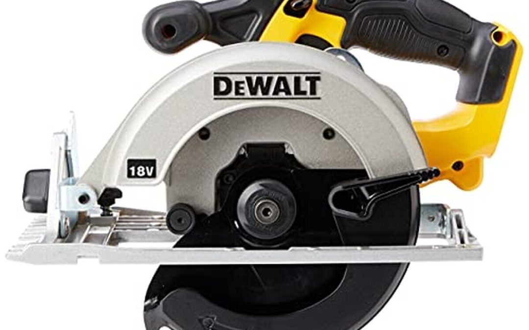 Test de la scie circulaire Dewalt DCS391N-XJ 18 V