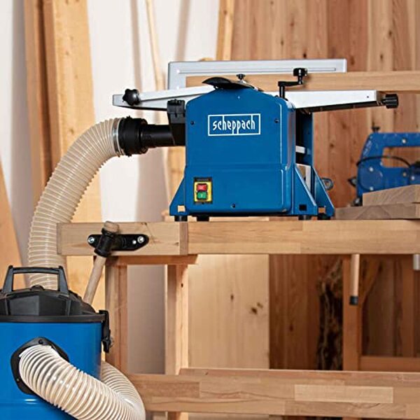 Découvrez notre test détaillé de la raboteuse-dégauchisseuse Scheppach HMS850 : caractéristiques, performances et avis pour bien choisir votre machine à bois. 