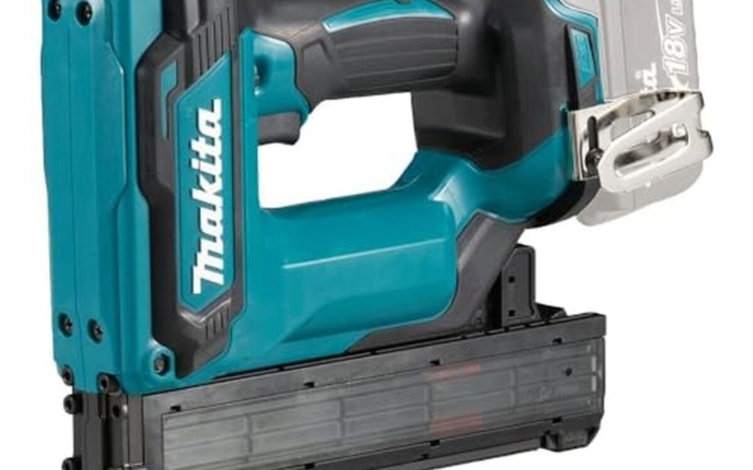 Test du cloueur sans fil Makita DFN350Z : puissance et précision à 18V