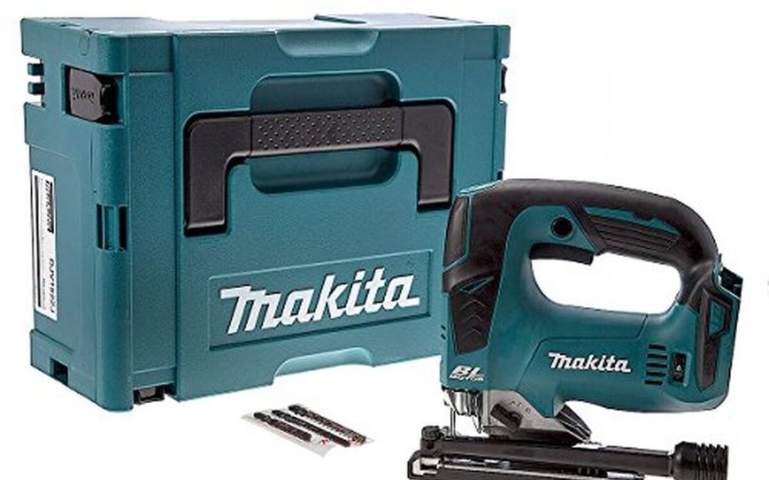 Test de la scie sauteuse Makita DJV182ZJ 18V LXT en makpac
